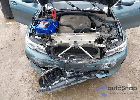 2021 BMW 330I xDrive z USA, uszkodzony, nr VIN 3MW5R7J0XM8C16949